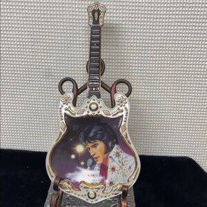 Elvis Presley commemorative plate